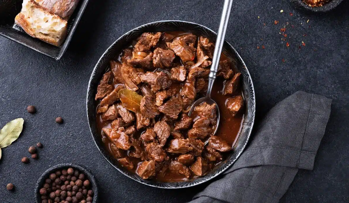 Slow Cooker Beef Tips and Gravy