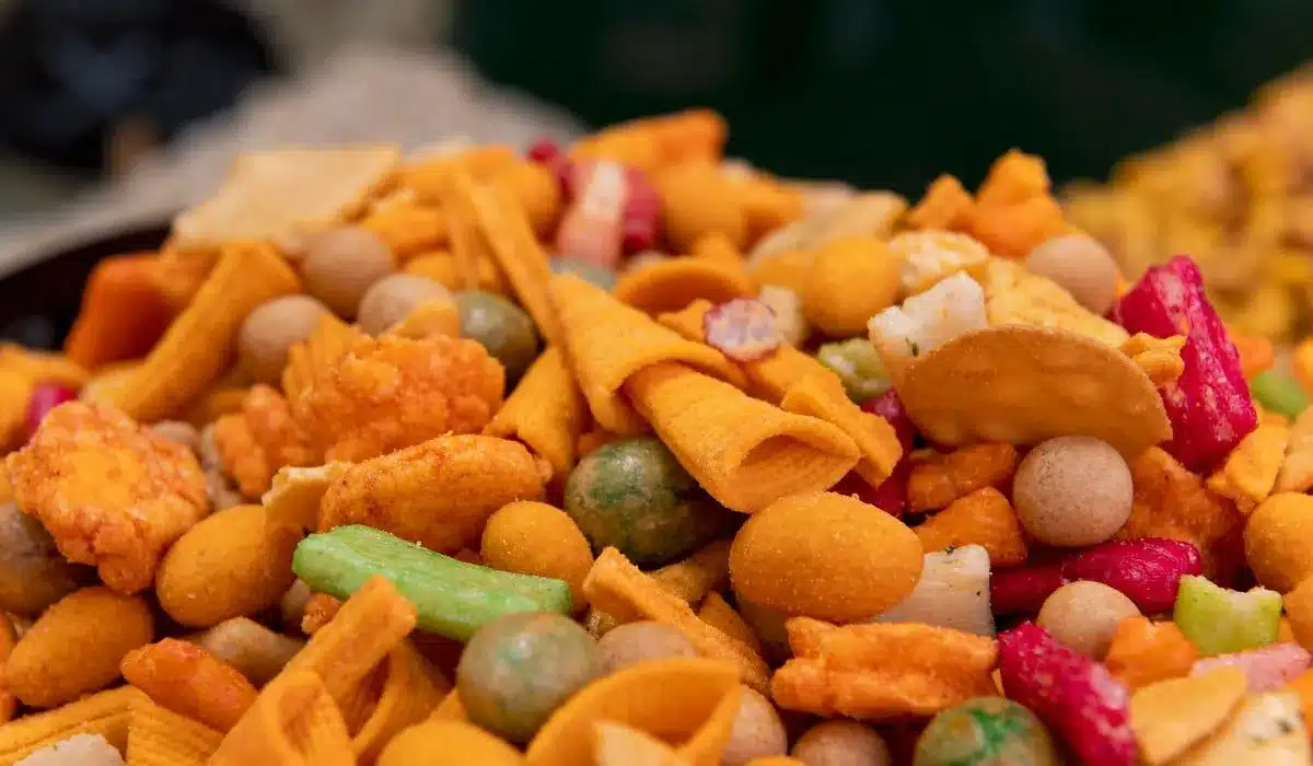 Fall Chex Mix: A Deliciously Easy Recipe for Autumn Snacking