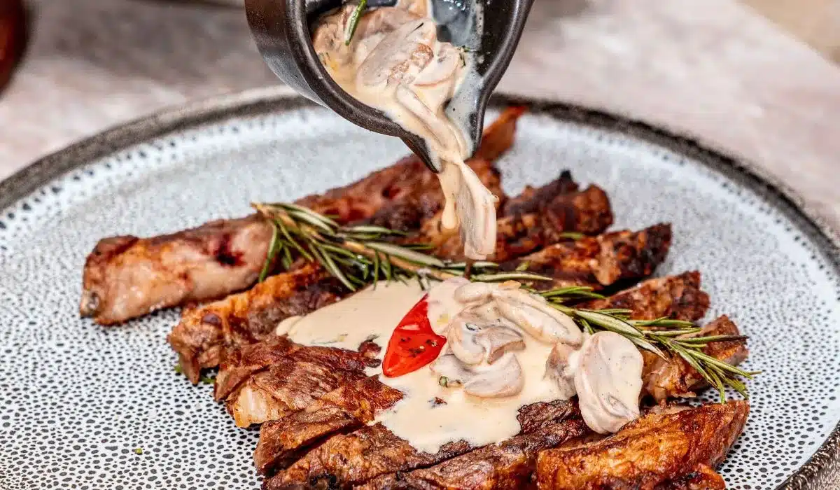 Meatloaf With Mushroom Gravy