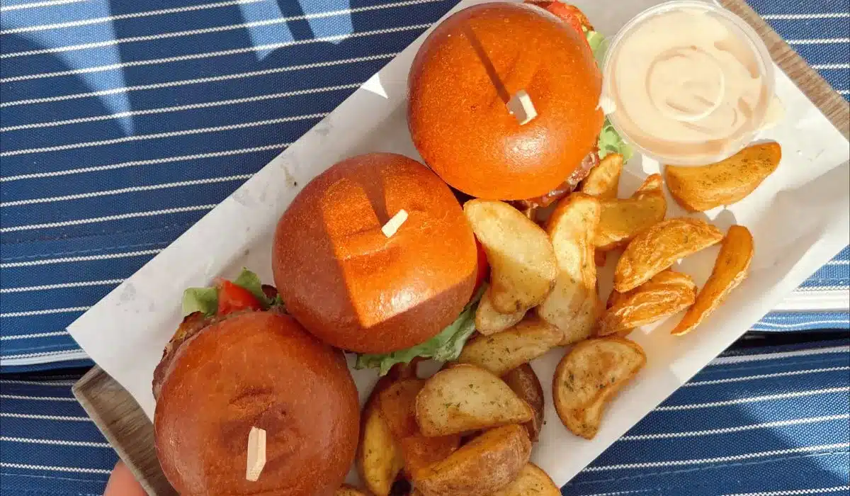 What do you serve with sloppy joes?