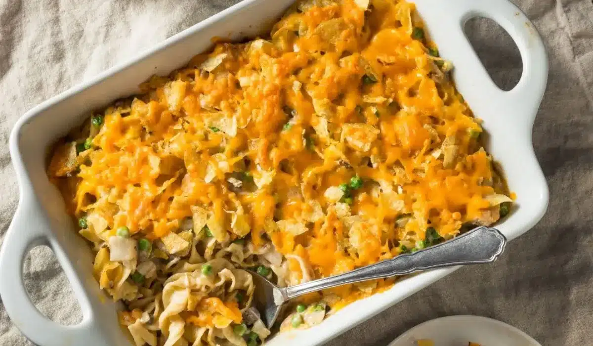 Cheesy Tuna Casserole Recipe